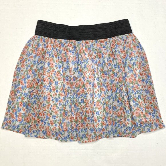 XXI Junior Floral Skirt - Picture 2 of 9
